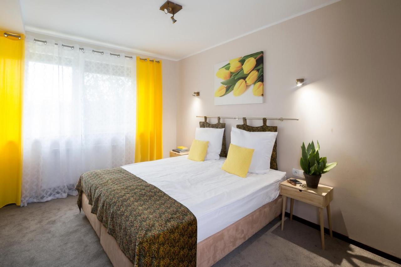 Noce I Dnie Otel Postołowo Dış mekan fotoğraf