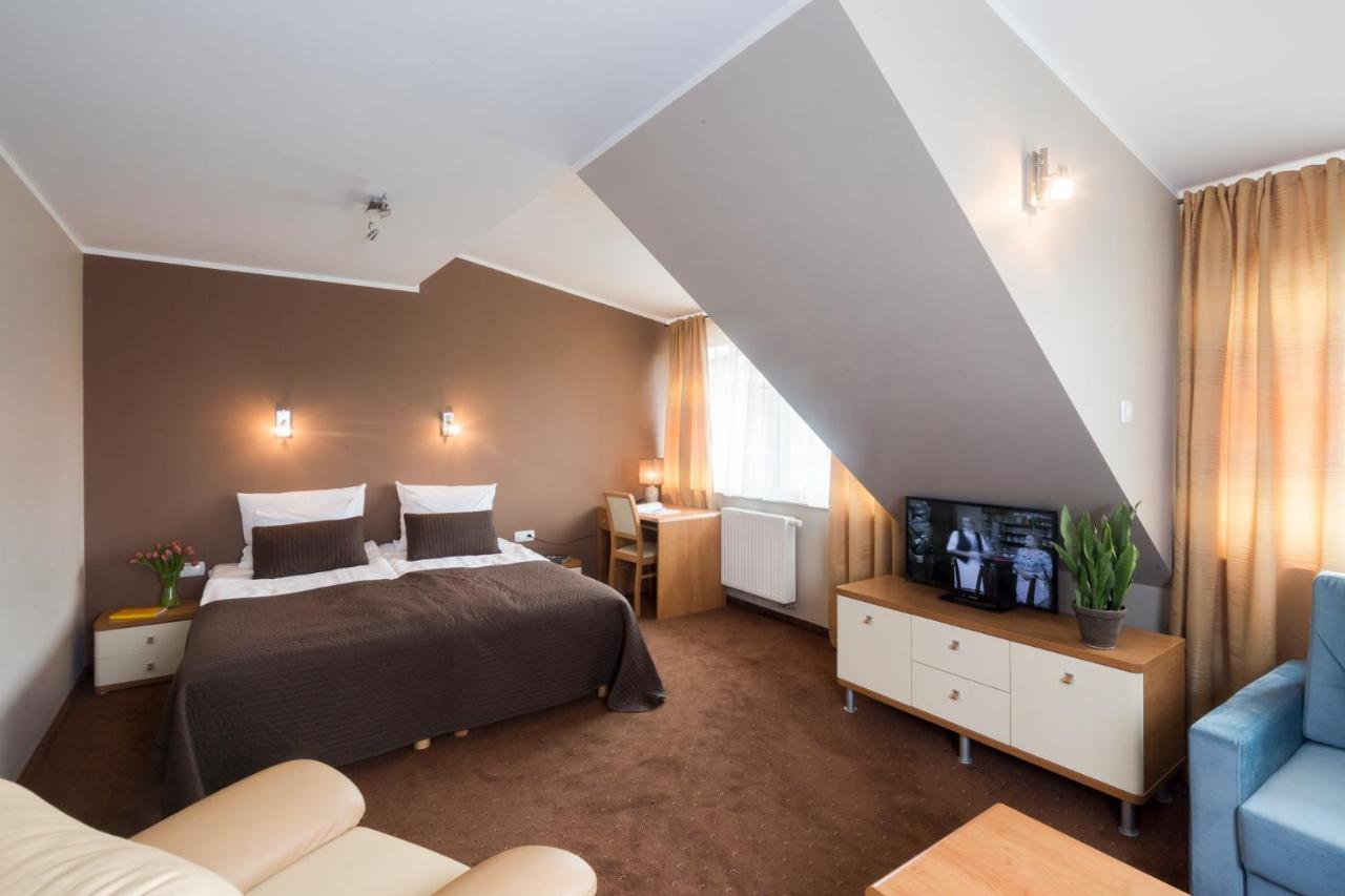 Noce I Dnie Otel Postołowo Dış mekan fotoğraf